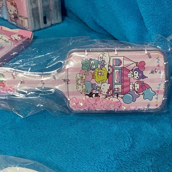 Hello Kitty Fun Bundle - Picture 9 of 13